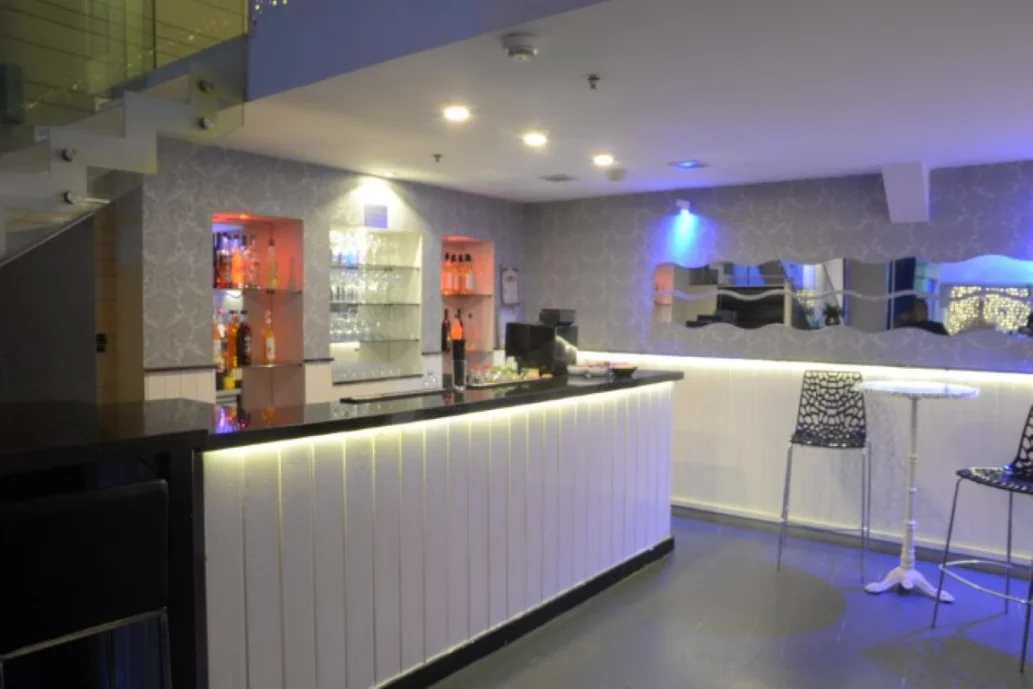 תמונות אולם אירועים פיטנגו (76) תמונות אולם אירועים פיטנגו (76)